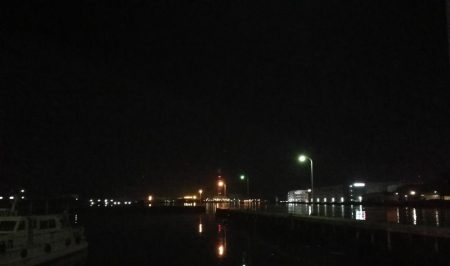 カモメ大橋からフェリーターミナル（4月後半ヘチ釣り歩き）