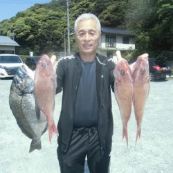 新留渡船 釣果