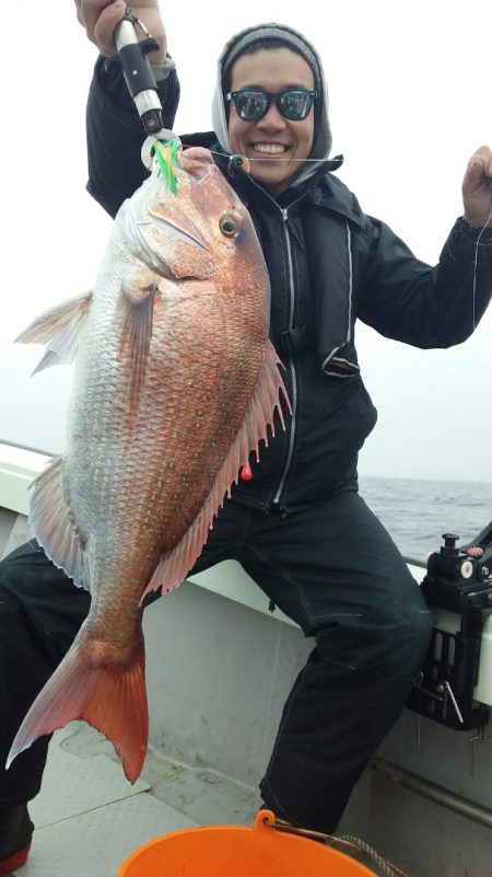 鷹王丸 釣果