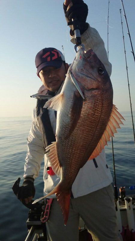 鷹王丸 釣果