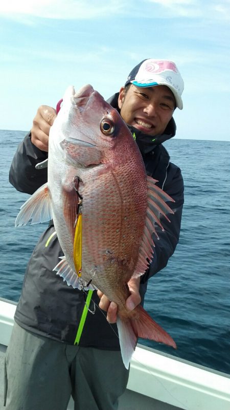 鷹王丸 釣果