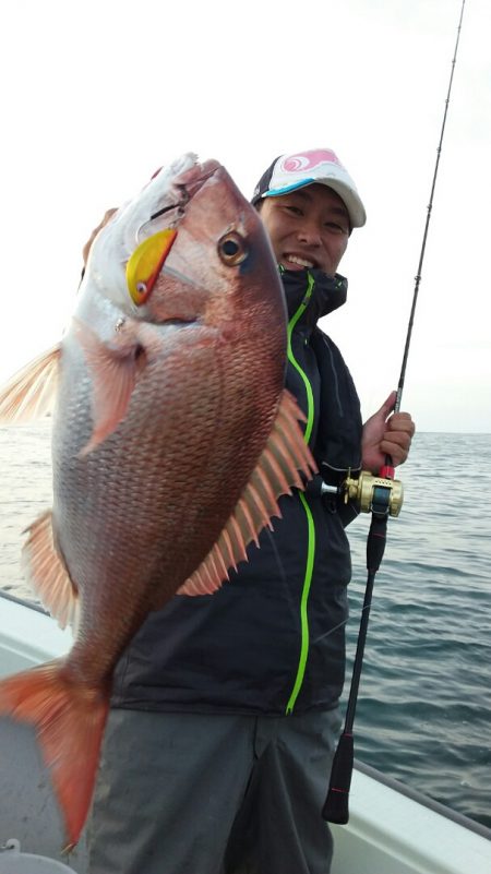 鷹王丸 釣果