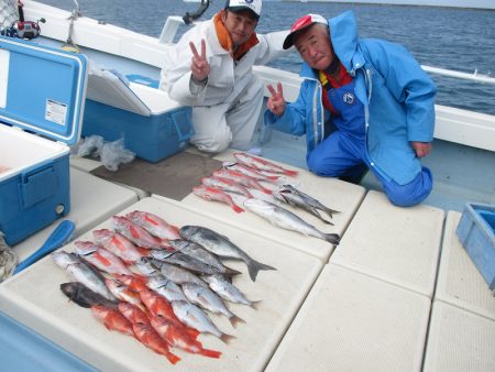 隆星丸 釣果