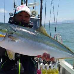 鷹王丸 釣果