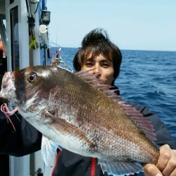 つれ鷹丸 釣果