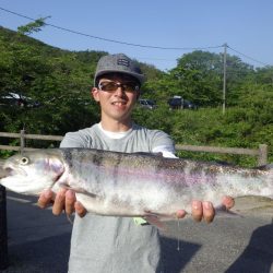 フィッシングレイクたかみや 釣果