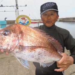 初栄丸 釣果