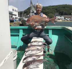 なかくに丸 釣果