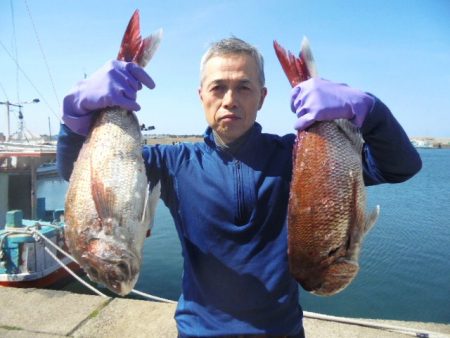 初栄丸 釣果