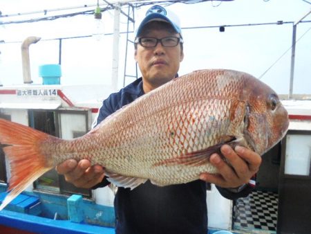 初栄丸 釣果