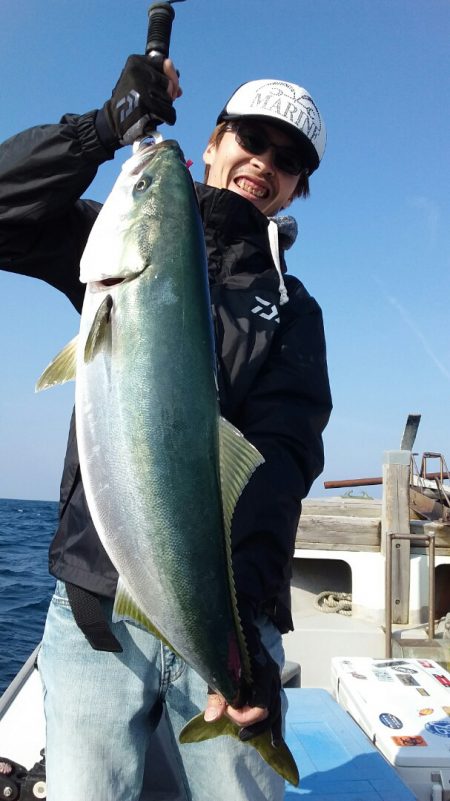 鷹王丸 釣果