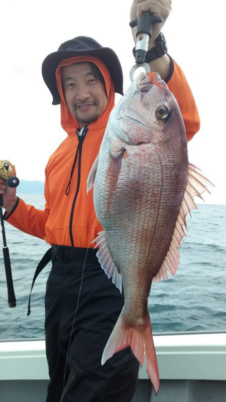 鷹王丸 釣果