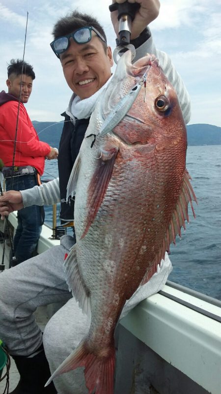 鷹王丸 釣果