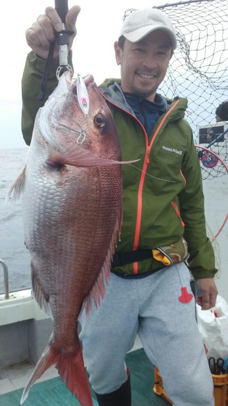 鷹王丸 釣果