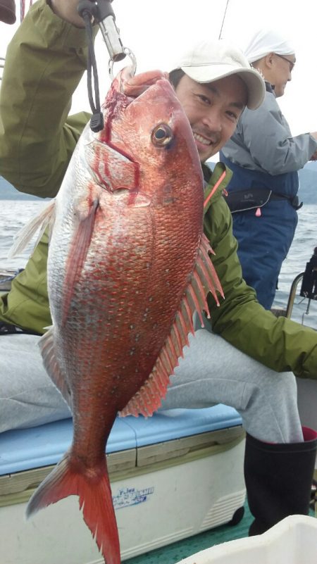 鷹王丸 釣果