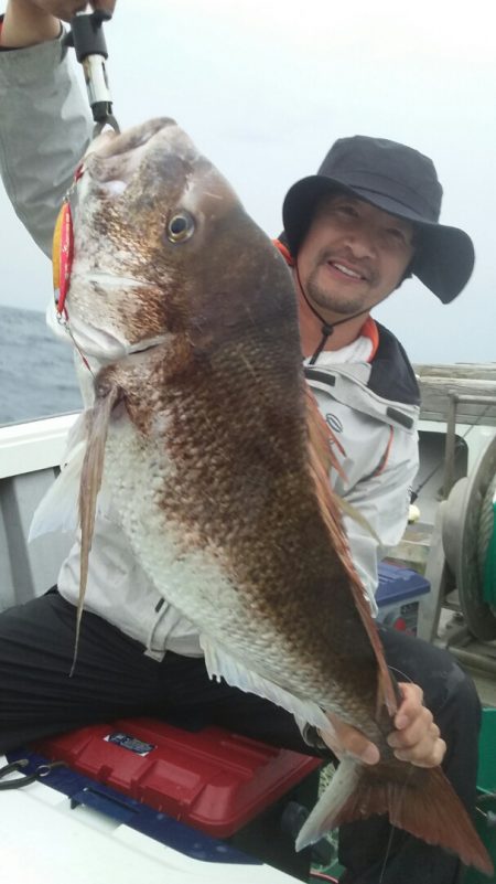 鷹王丸 釣果