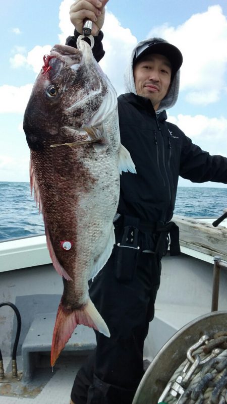 鷹王丸 釣果