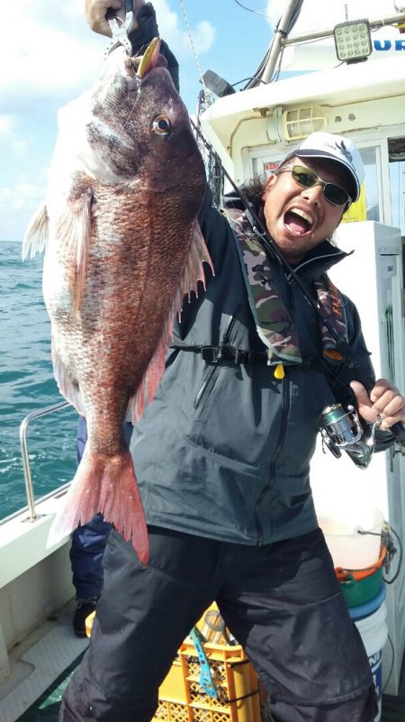 鷹王丸 釣果