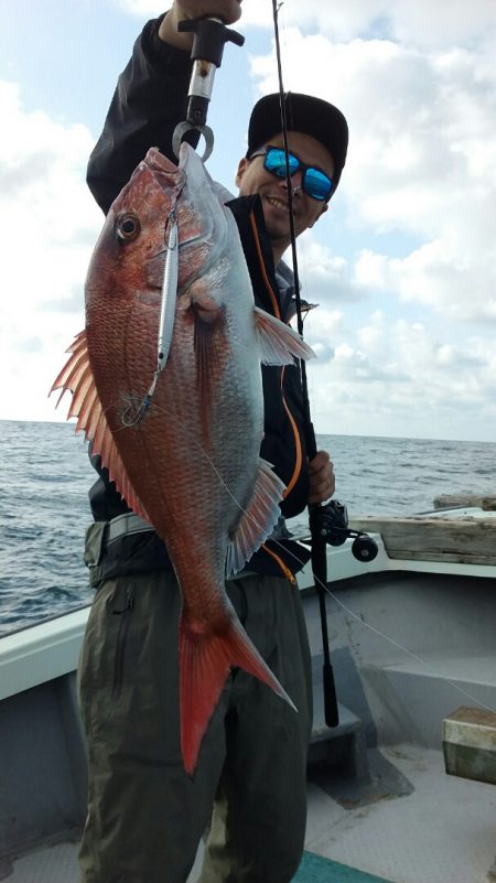 鷹王丸 釣果