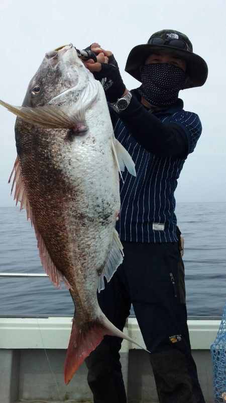 鷹王丸 釣果