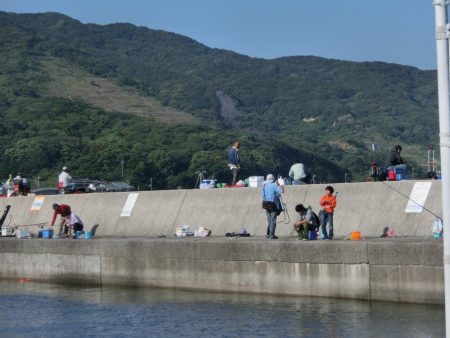 小島漁港でファミリーフィッシング