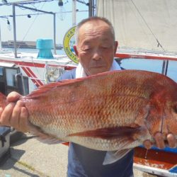 初栄丸 釣果