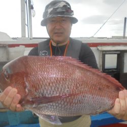 初栄丸 釣果