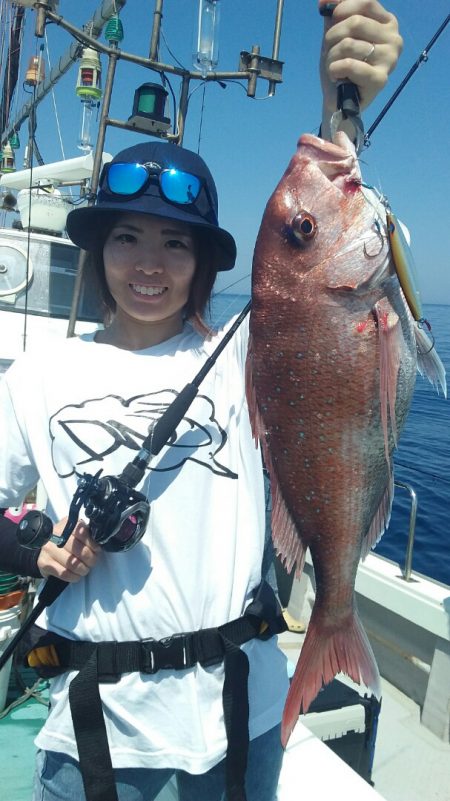 鷹王丸 釣果