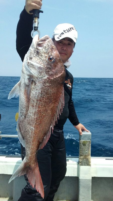 鷹王丸 釣果