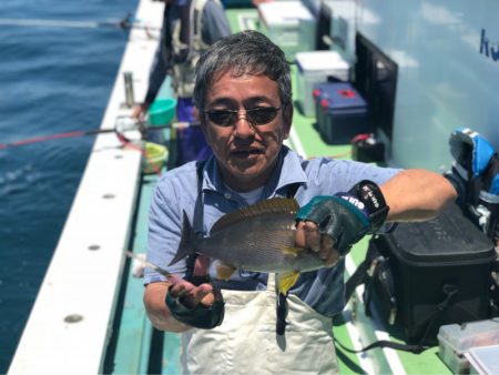 丸万釣船 釣果