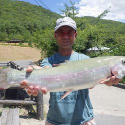 フィッシングレイクたかみや 釣果