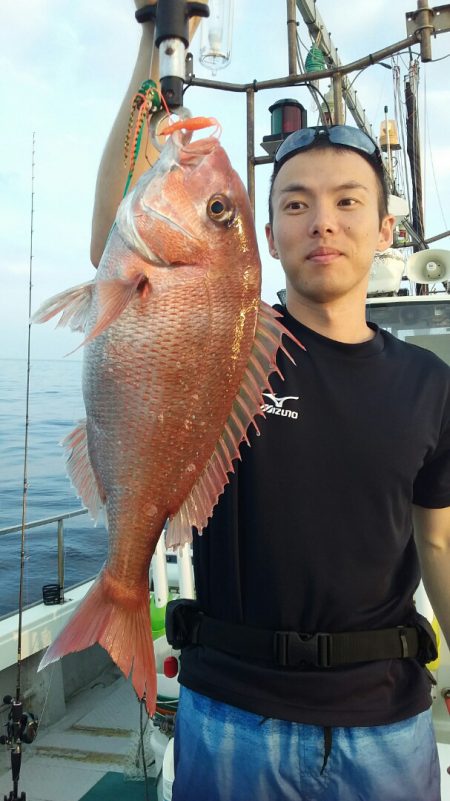 鷹王丸 釣果