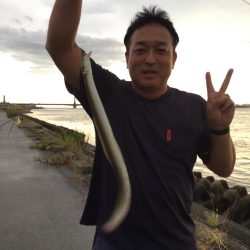 三重県 ウナギ 陸っぱり 釣り 魚釣り 釣果情報サイト カンパリ