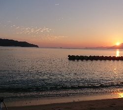 栗田海岸で投げ釣り