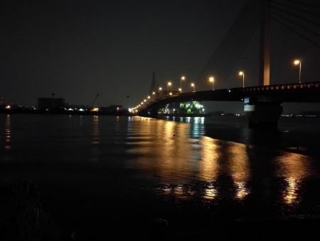 台風後の南港カモメ大橋ヘチ釣行 （好釣果 真チヌ36ｃｍ、キビレ39ｃｍ、ガシラ、釣果有り）