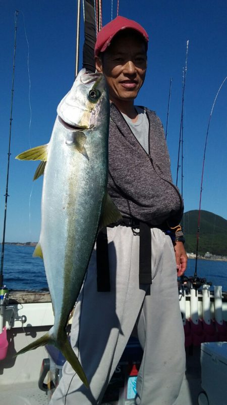 鷹王丸 釣果