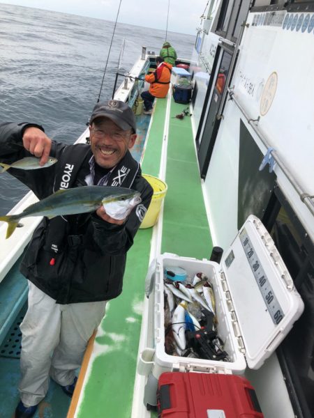 丸万釣船 釣果