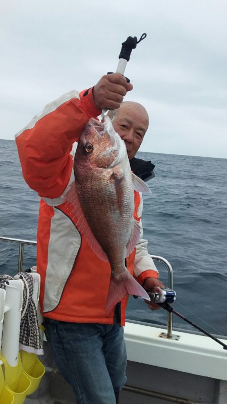 鷹王丸 釣果