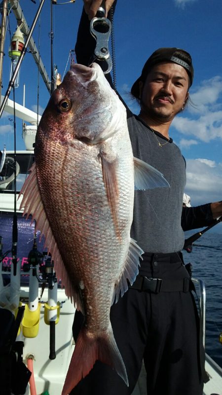 鷹王丸 釣果