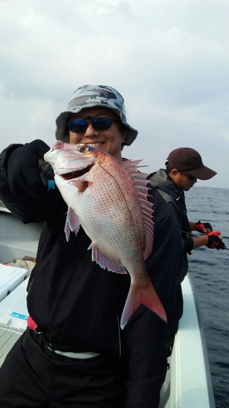 鷹王丸 釣果