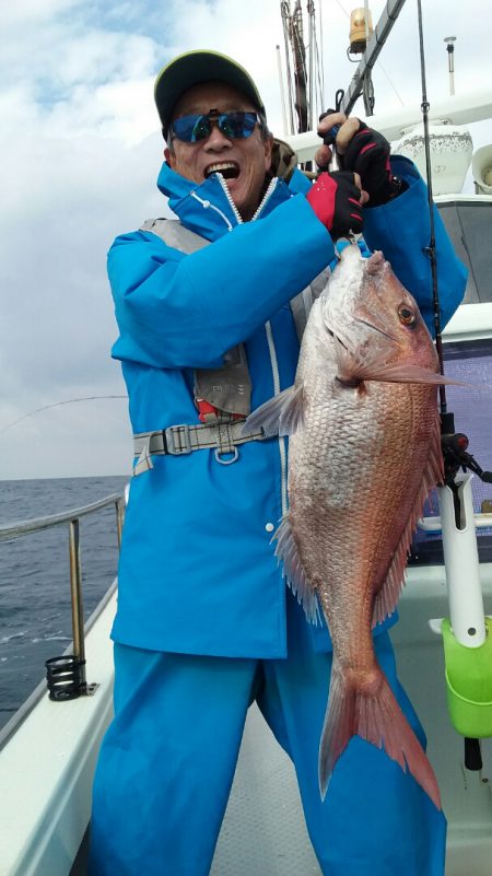 鷹王丸 釣果