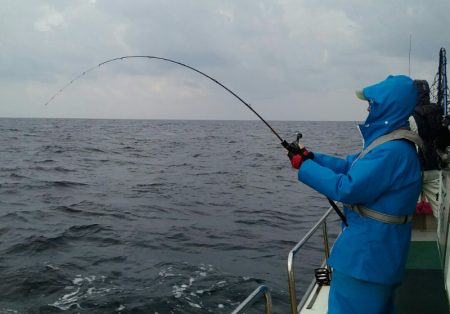 鷹王丸 釣果