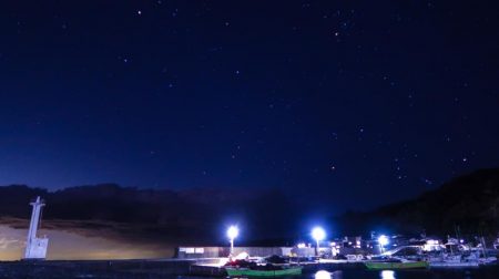 東風の時は川奈港。