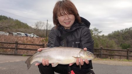 フィッシングレイクたかみや 釣果