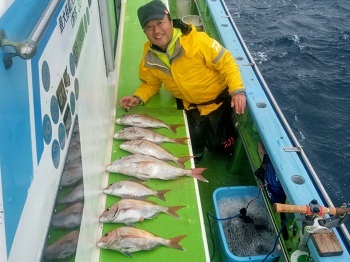 利八丸 釣果