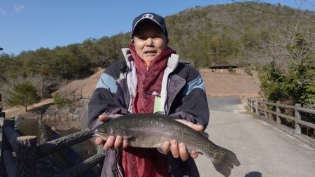 フィッシングレイクたかみや 釣果