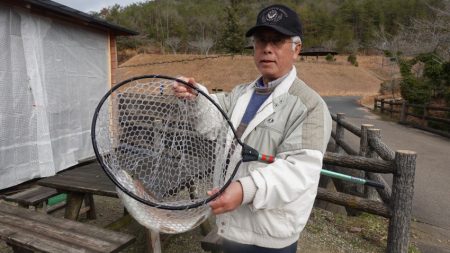 フィッシングレイクたかみや 釣果