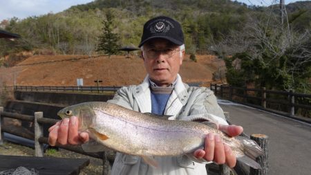 フィッシングレイクたかみや 釣果