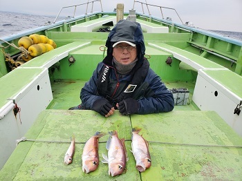 利八丸 釣果