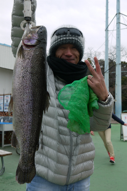 としまえんフィッシングエリア 釣果